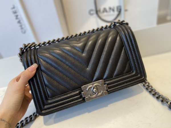 Chanel BOY Handbag 25cm - BOY019