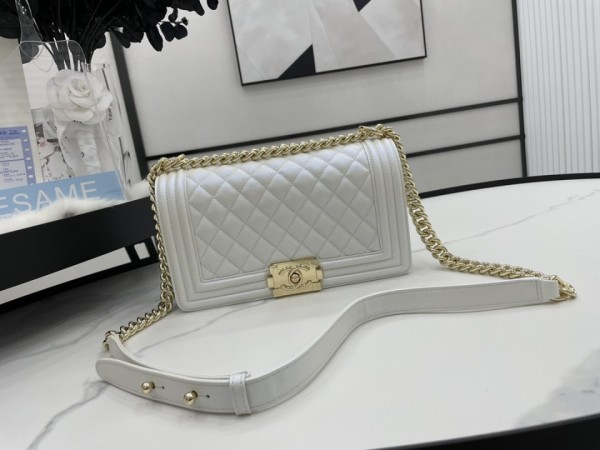 Chanel BOY Handbag 25cm - BOY032