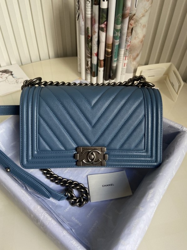 Chanel BOY Handbag 25cm - BOY069