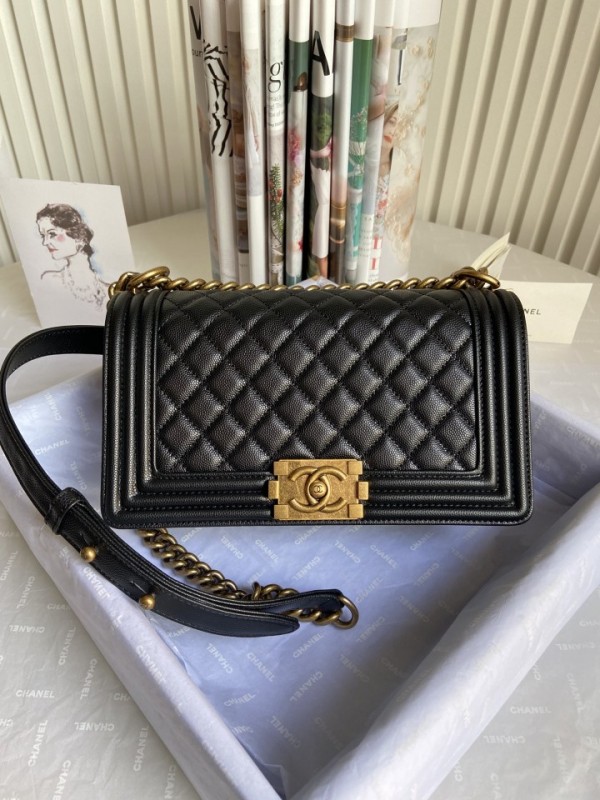 Chanel BOY Handbag 25cm - BOY089