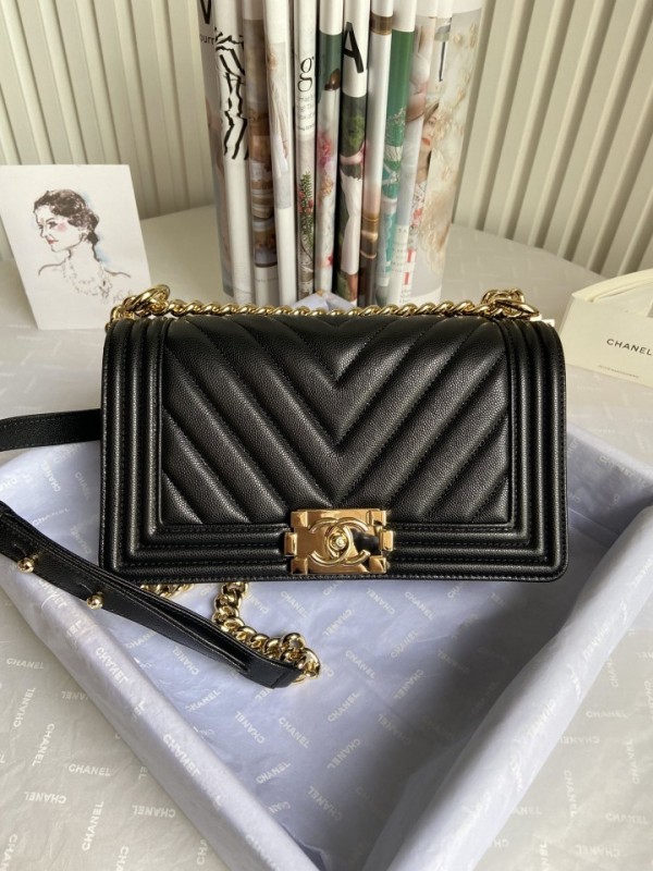 Chanel BOY Handbag 25cm - BOY090