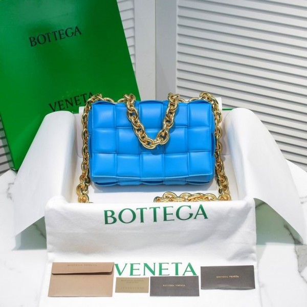 Bottega Veneta Cassette Bag BV120