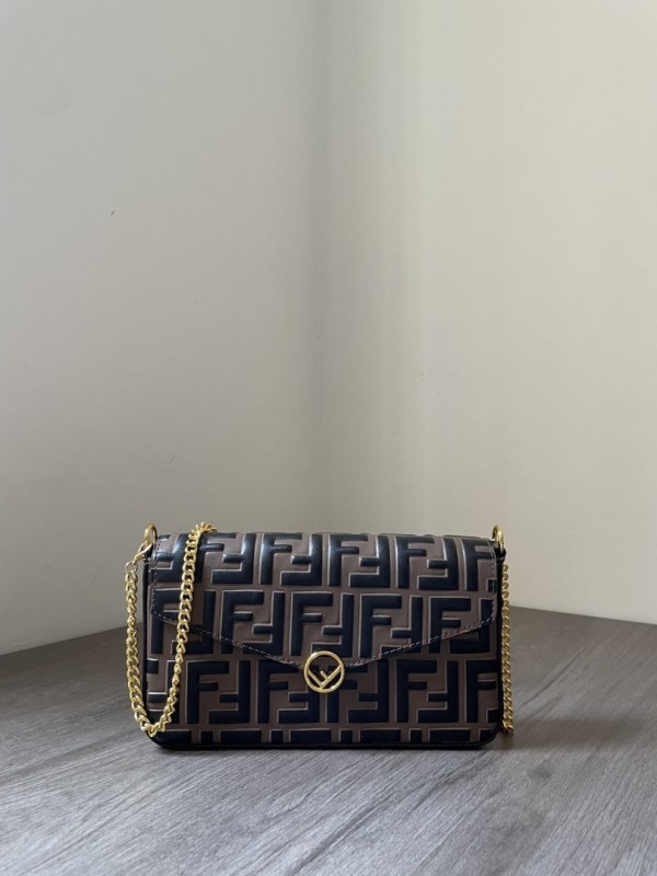 Fendi Wallet On Chain FD-093