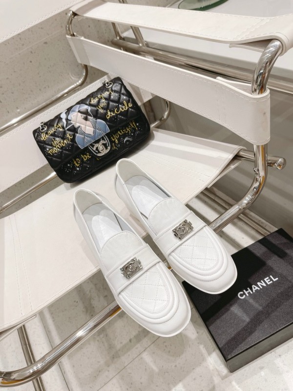 Chanel Women Loafers White CHN-014