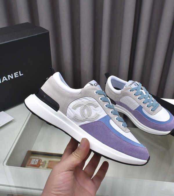 Chanel Low-top Sneaker CHN-026