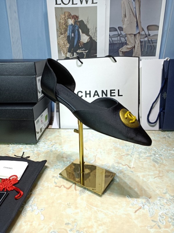 Chanel Women Flats Black CHN-134