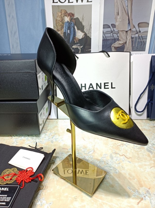 Chanel Women Pumps Black CHN-141