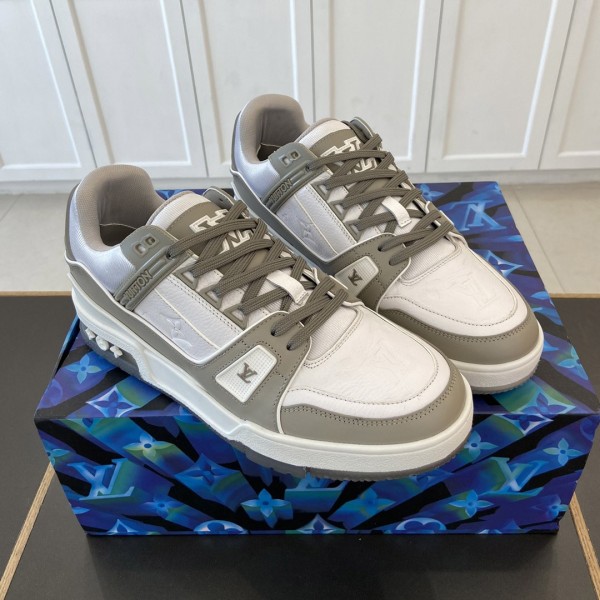 LV Trainer Sneaker LVS-025