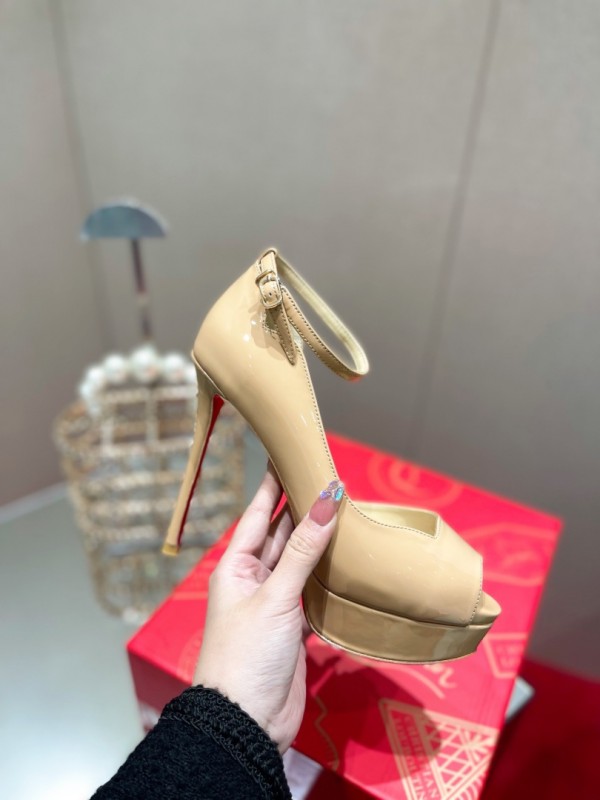 Christian Louboutin Peep Toe Pump Nude CL-H100