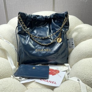 Chanel 22 Large Handbag - 22BAG029