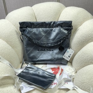 Chanel 22 Small Handbag - 22BAG044