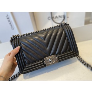 Chanel BOY Handbag 25cm - BOY019