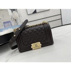 Chanel BOY Handbag 20cm - BOY043