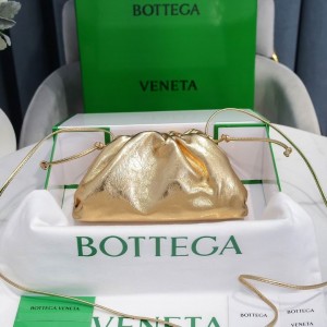 Bottega Venete Pouch Bag BV143