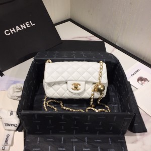 Chanel Classic Flap Bag 20cm - CF015