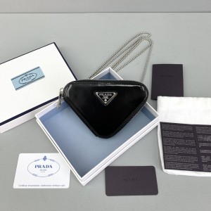 Prada Triangle Leather Shoulder Bag Black PR026