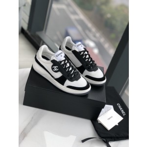 Chanel Low-top Sneaker Black CHN-039