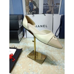 Chanel Women Flats Beige CHN-137