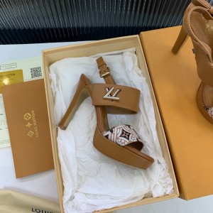 LV Women Heeled Sandals LVS-079